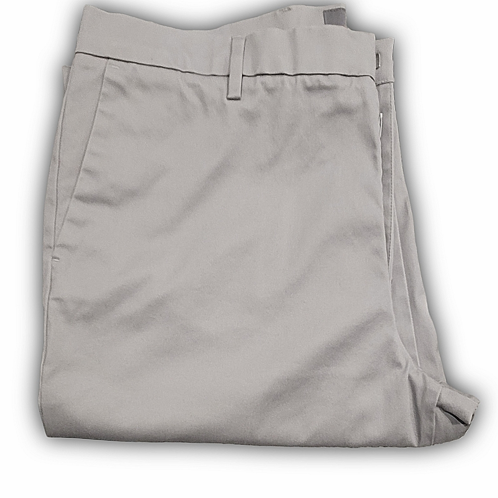 Dockers D3 Classic Fit Flat Front Gray Khaki Pants Mens' 38 x 32 Iron-Free